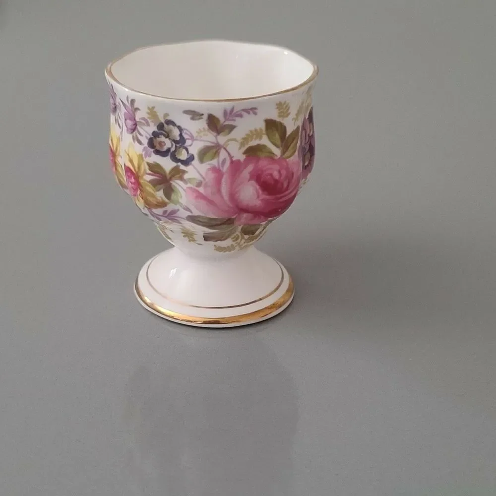 Royal Albert | SERENA Floral Design Vintage painted Egg Cup RARE VINTAGE